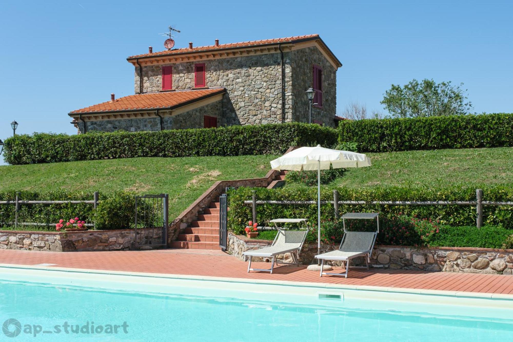 Il Poggio Della Pieve Apartments Санта Луче Екстериор снимка