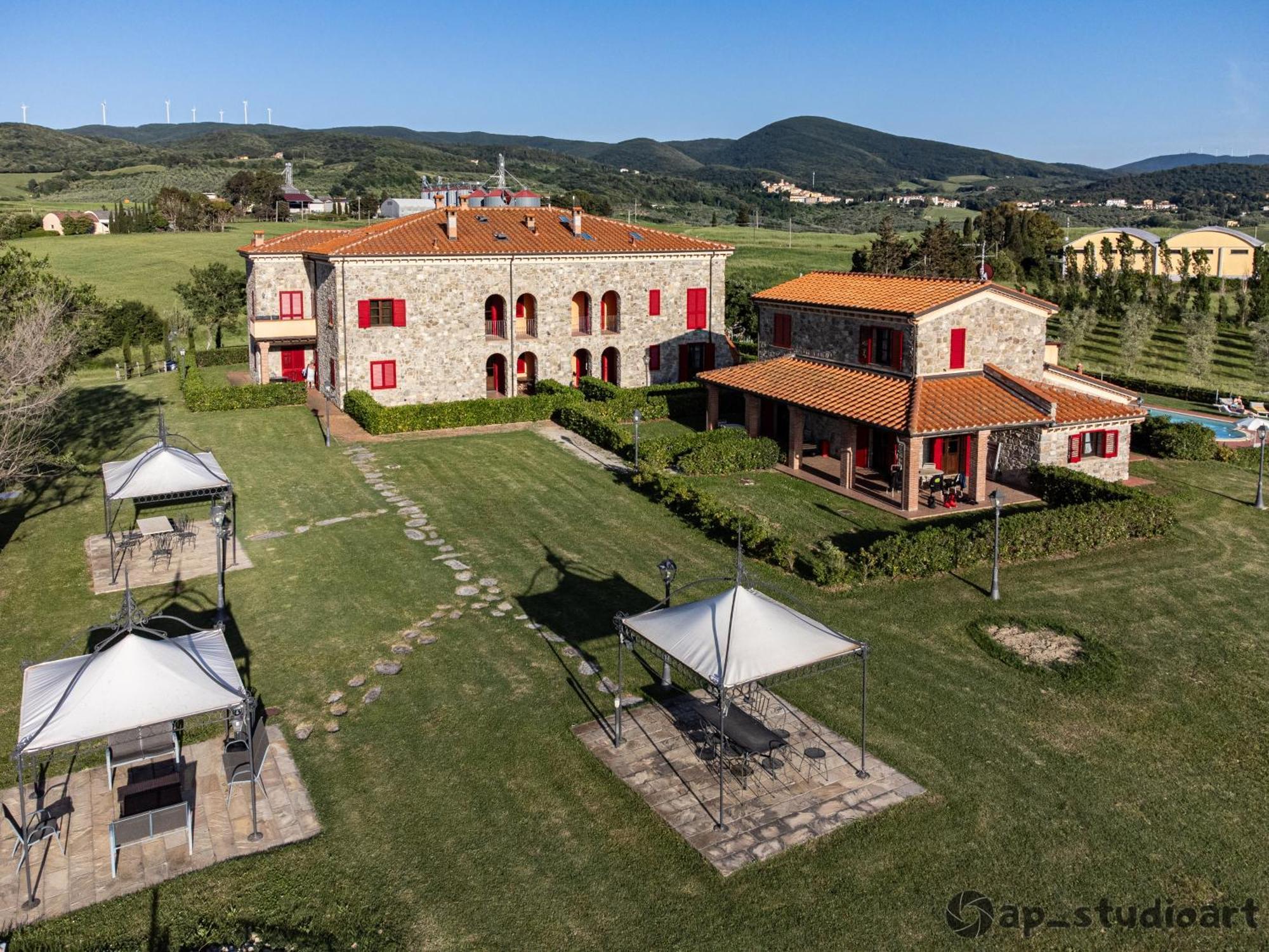 Il Poggio Della Pieve Apartments Санта Луче Екстериор снимка