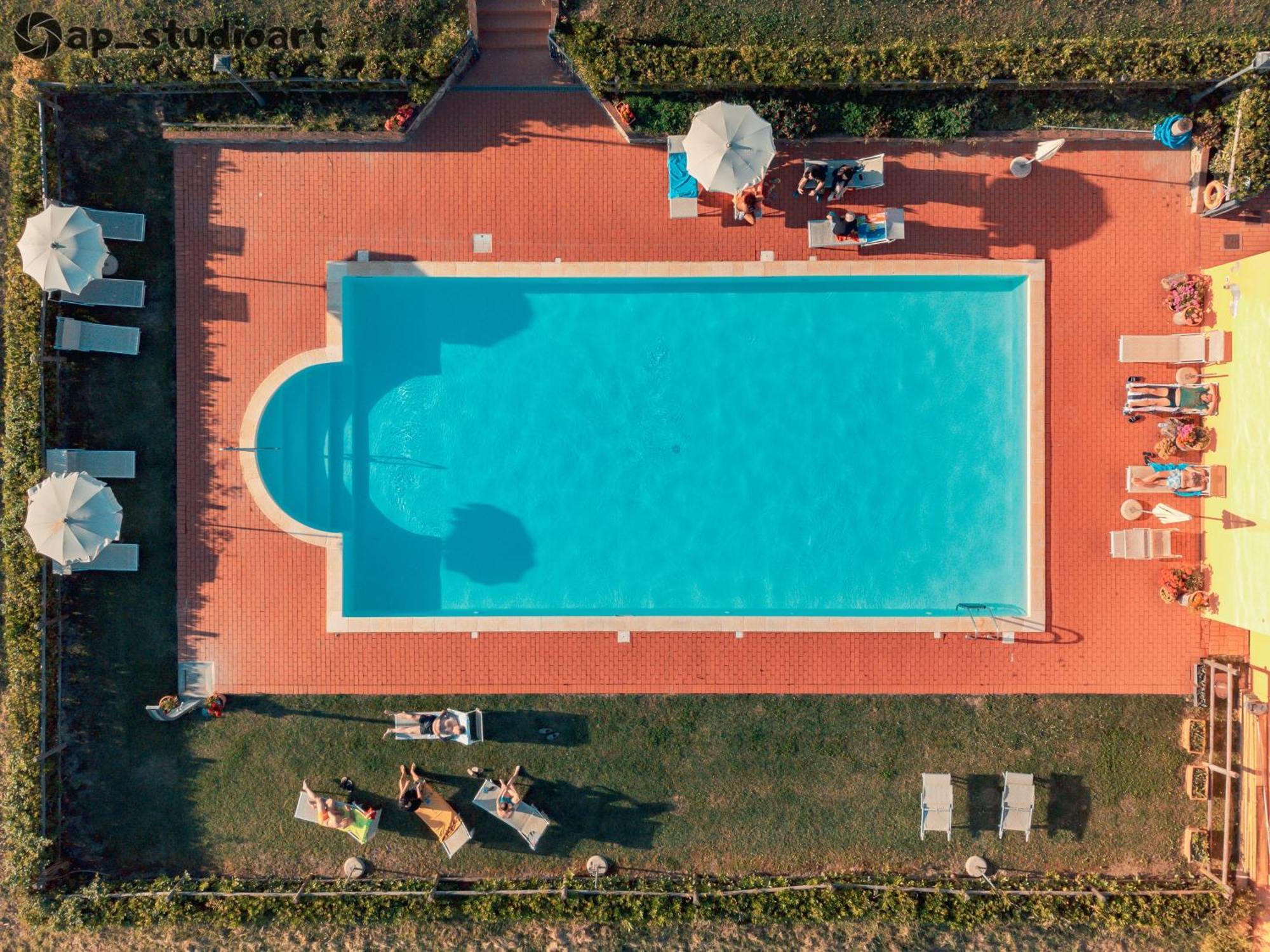 Il Poggio Della Pieve Apartments Санта Луче Екстериор снимка