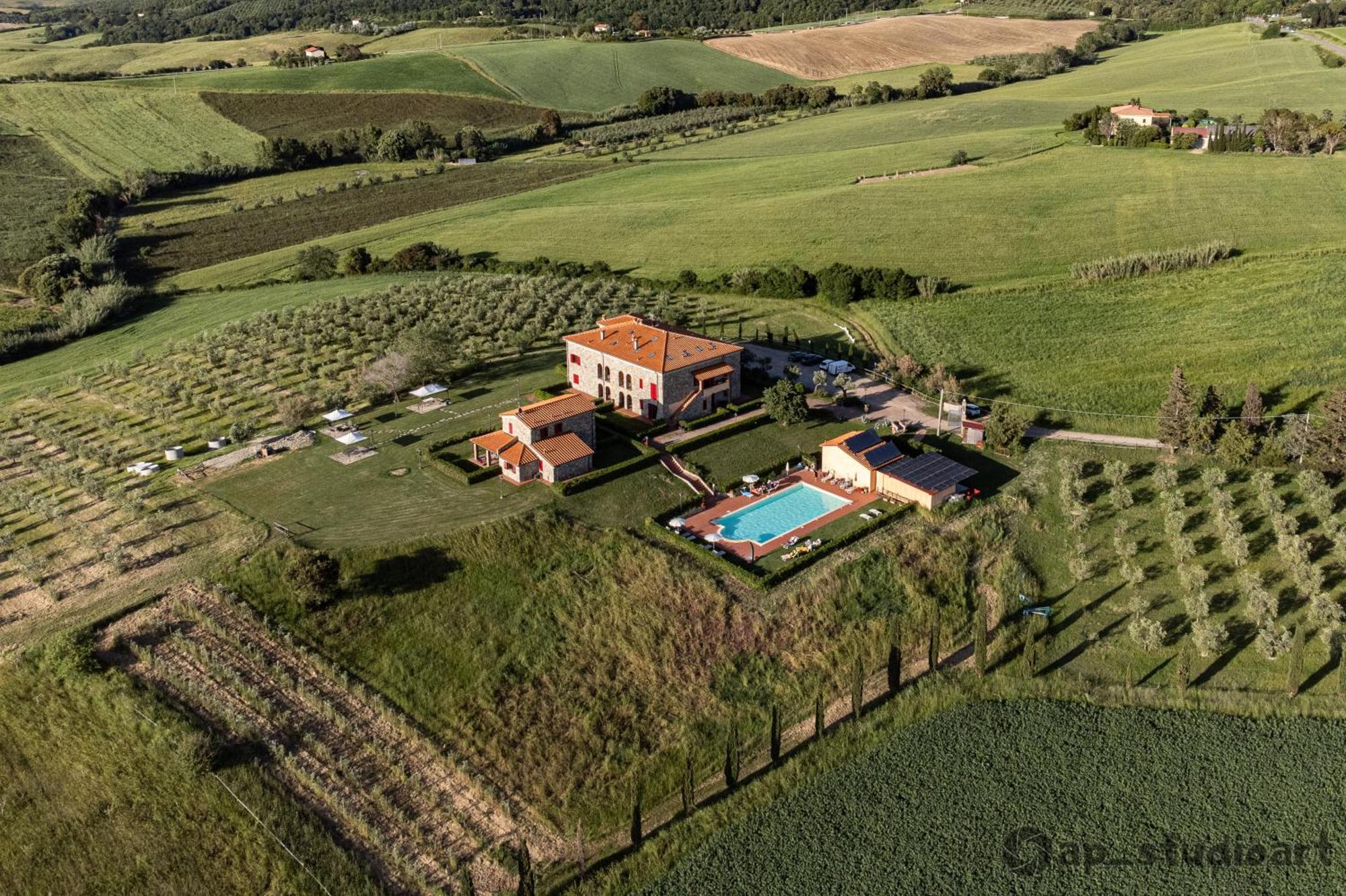 Il Poggio Della Pieve Apartments Санта Луче Екстериор снимка