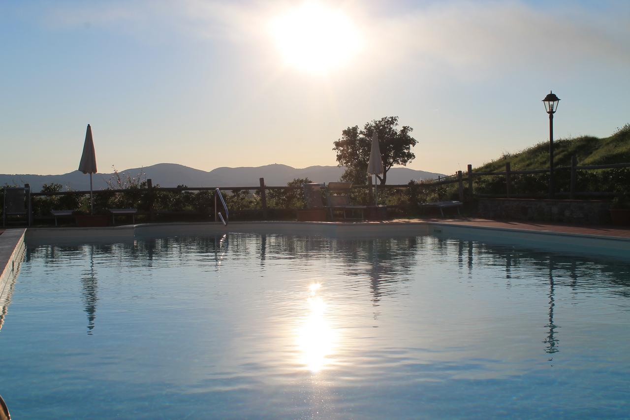 Il Poggio Della Pieve Apartments Санта Луче Екстериор снимка